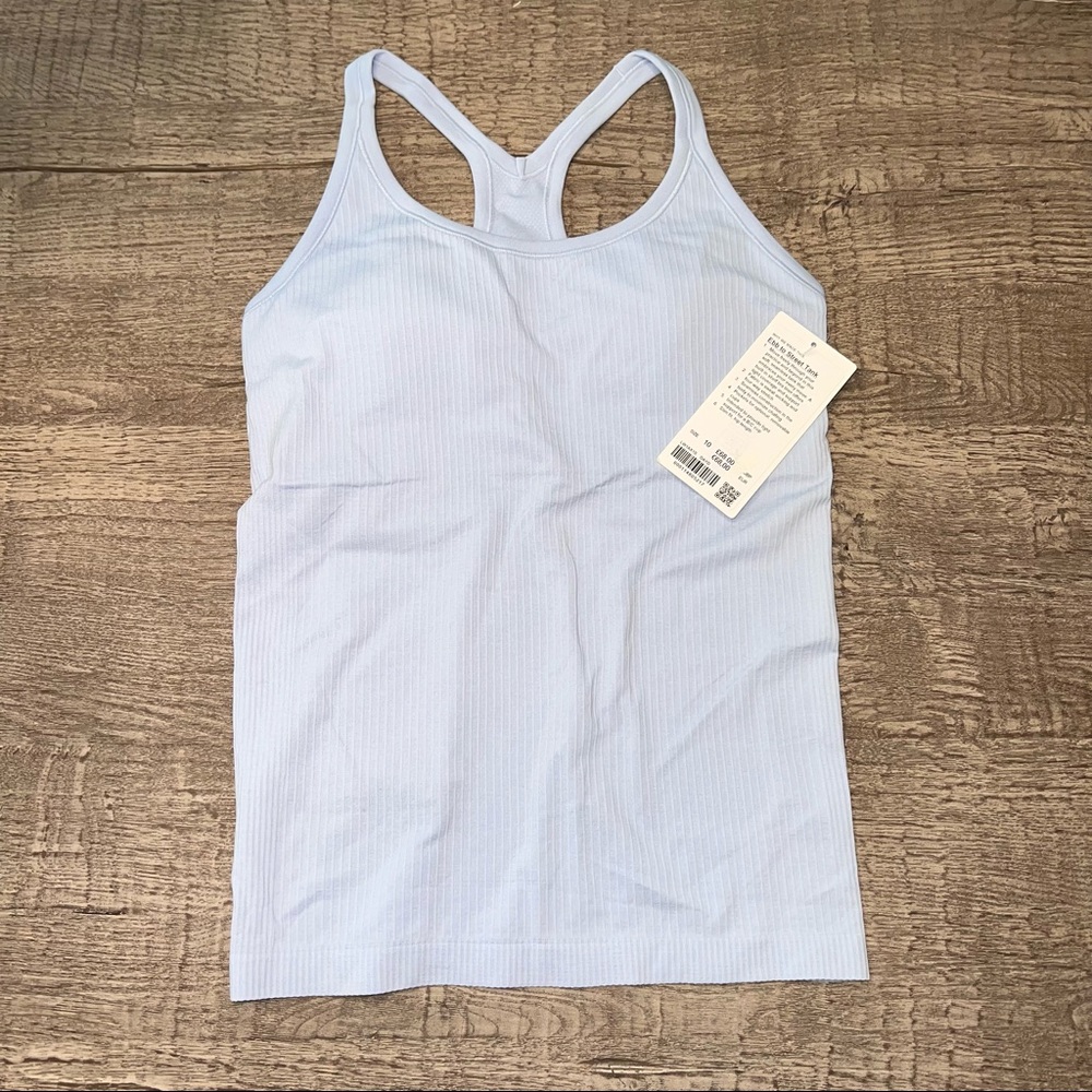NWT Lululemon Ebb To Street Tank II
Daydream Size 10